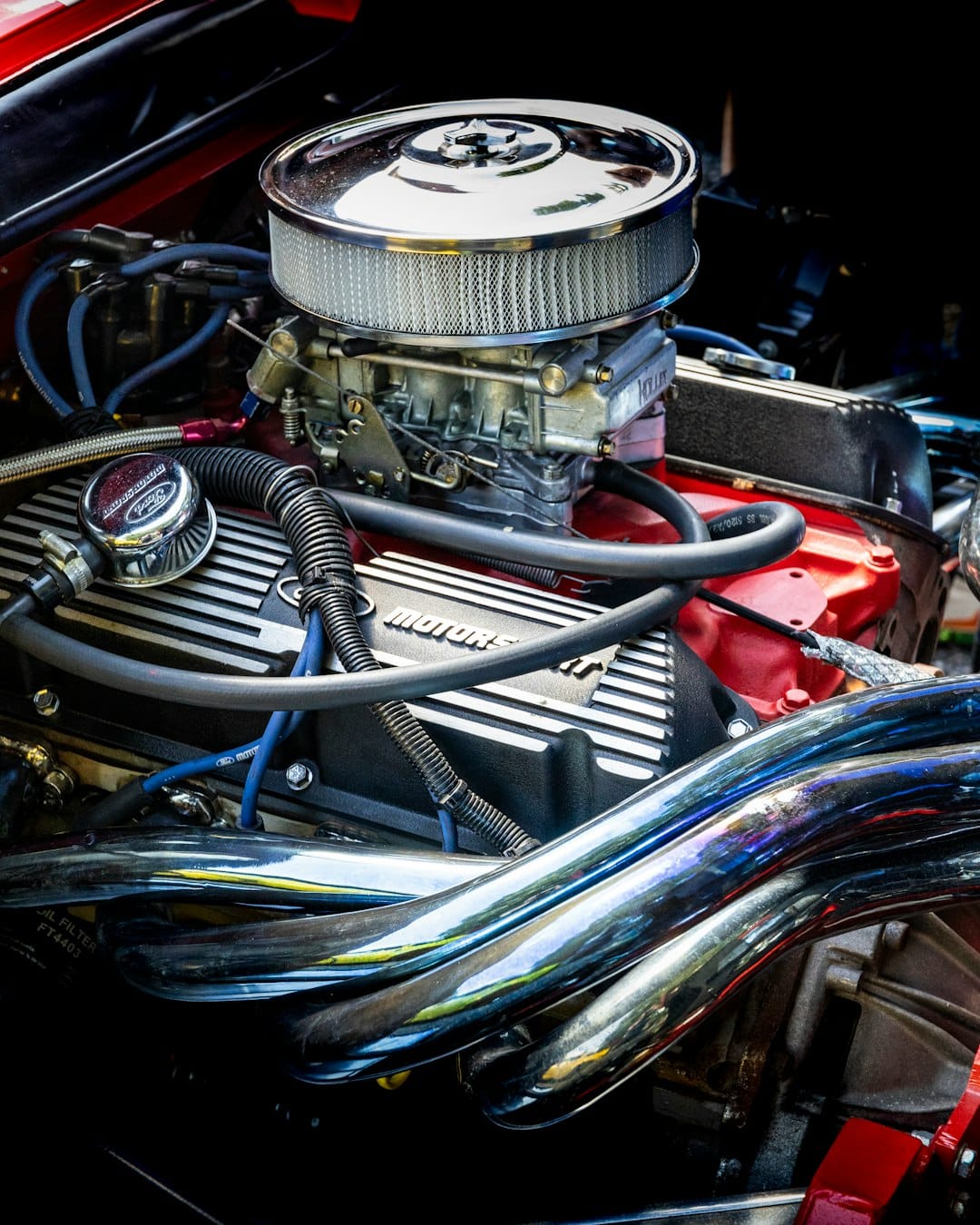 a-close-up-of-the-engine-of-a-car-xzyhgins5aq